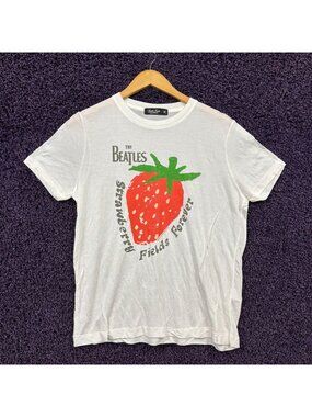 The Beatles Strawberry Fields Forever Tissue T-Shirt Size Medium